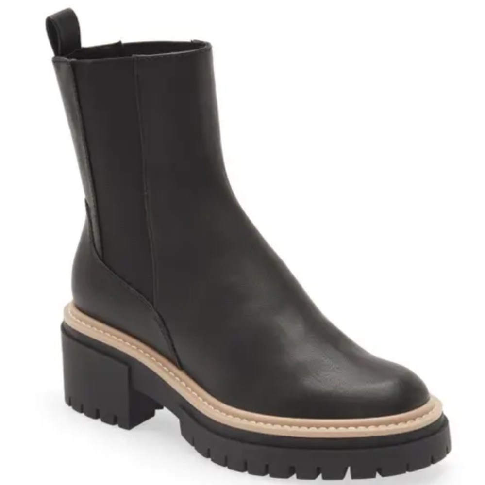 Black Chelsea Lug‑Sole Ankle Boot with Contrast Welt
